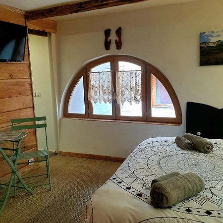 La Maison Basse Saint-Dalmas-le-Selvage Kamer foto