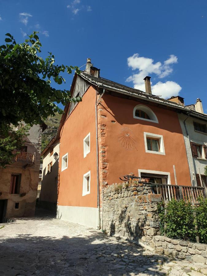 La Maison Basse Saint-Dalmas-le-Selvage Buitenkant foto